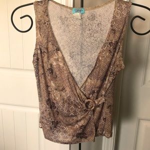 3/$12❤️Cute Sfuzi Top